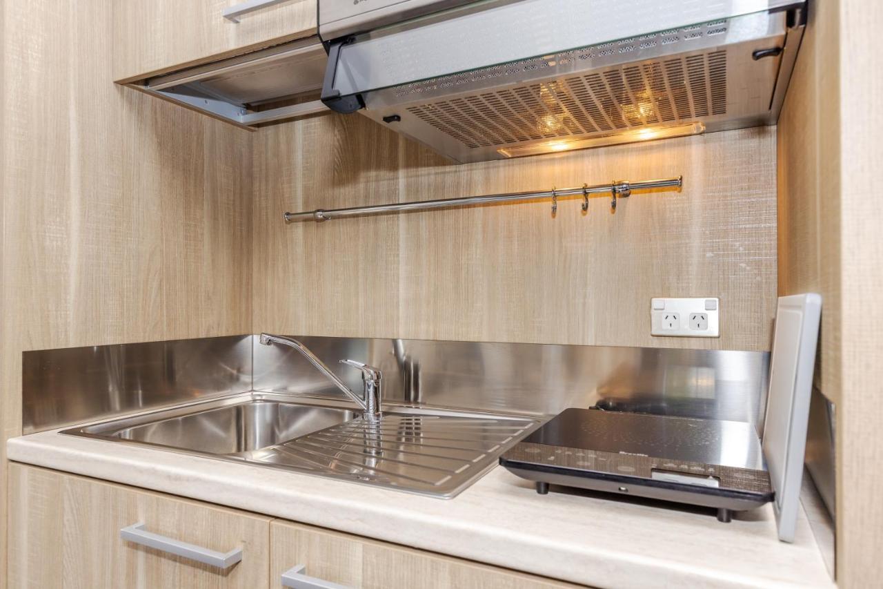 Sweet Magnolia 1 Or 2 Bedroom Suite St Kilda Cambridge With Complimentary Continental Breakfast Esterno foto
